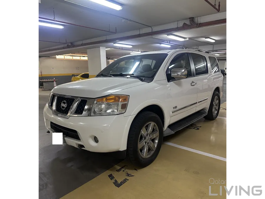 Nissan Armada LE 2011